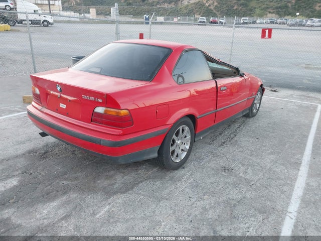 44550595 :رقم المزاد ، WBABE8323TEY30837 vin ، 1996 Bmw 318 Is Automatic مزاد بيع