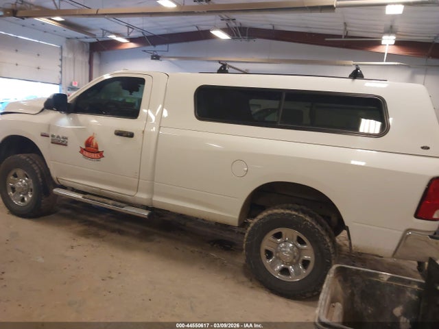 44550617 :رقم المزاد ، 3C6MR5AJ4JG388270 vin ، 2018 Ram 2500 Tradesman  4x4 8' Box مزاد بيع