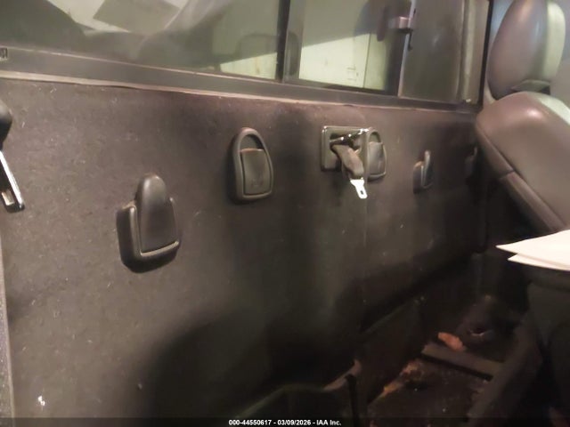 44550617 :رقم المزاد ، 3C6MR5AJ4JG388270 vin ، 2018 Ram 2500 Tradesman  4x4 8' Box مزاد بيع