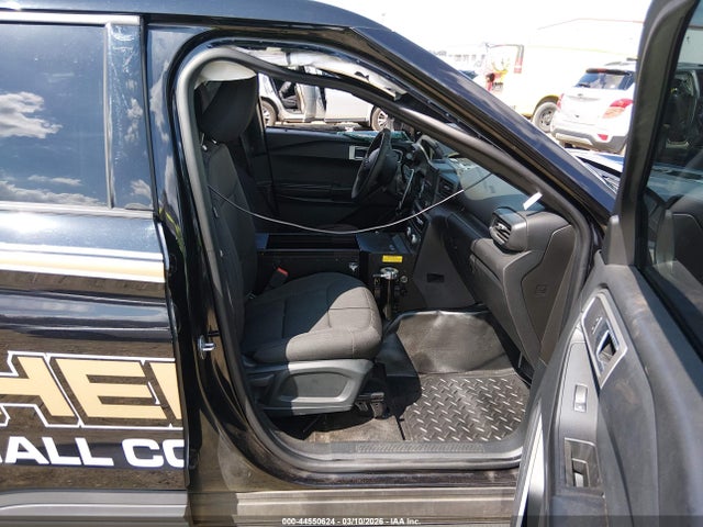 44550624 :رقم المزاد ، 1FM5K8AB9MGA19458 vin ، 2021 Ford Police Interceptor Utility مزاد بيع