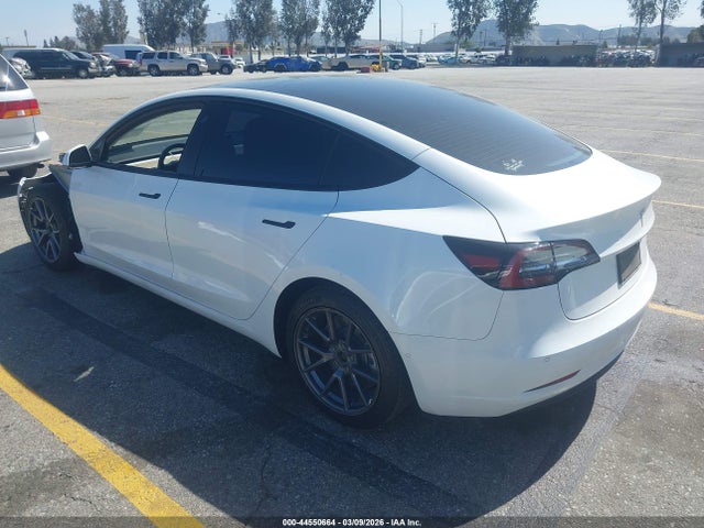 Продаж на аукціоні авто 2022 Tesla Model 3 Rear-wheel Drive, vin: 5YJ3E1EA5NF239655, номер лоту: 44550664