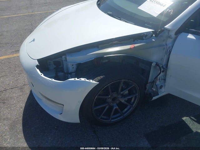 Продаж на аукціоні авто 2022 Tesla Model 3 Rear-wheel Drive, vin: 5YJ3E1EA5NF239655, номер лоту: 44550664