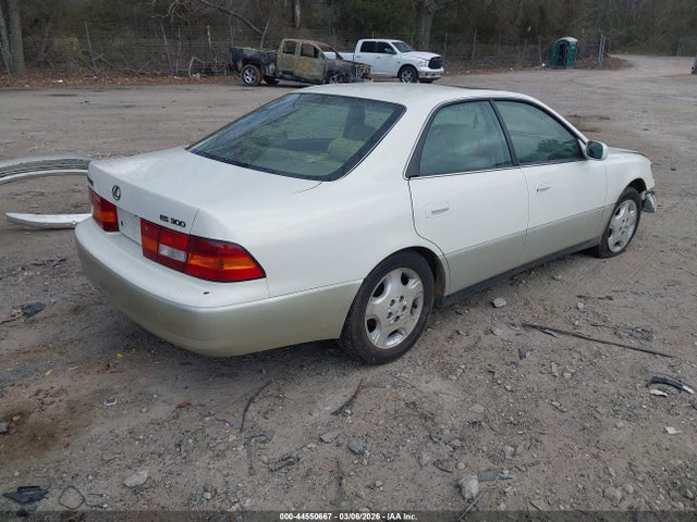 1999 Lexus Es 300 მანქანა იყიდება აუქციონზე, vin: JT8BF28G7X0215338, აუქციონის ნომერი: 44550667