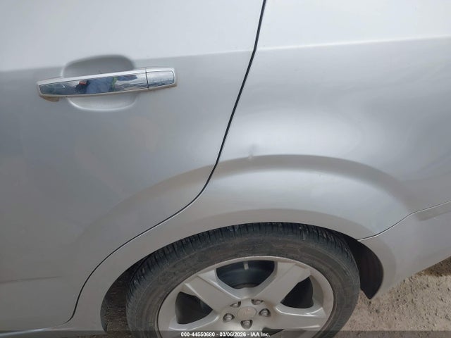 1G1JE5SB5F4149757 Chevrolet Sonic Ltz Auto