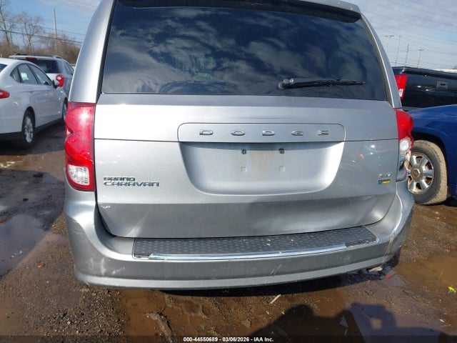 Продажа на аукционе авто 2017 Dodge Grand Caravan Sxt, vin: 2C4RDGCG1HR557398, номер лота: 44550689