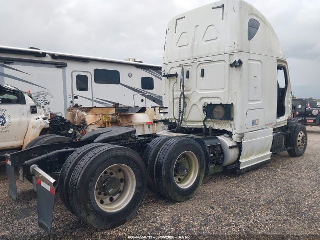 3AKJHHDV5KSKJ6569 Freightliner New Cascadia 126