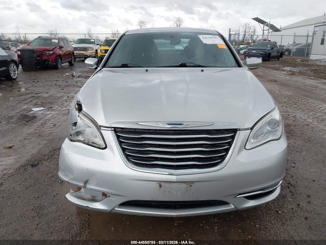44550785 :رقم المزاد ، 1C3CCBBB9CN301327 vin ، 2012 Chrysler 200 Touring مزاد بيع