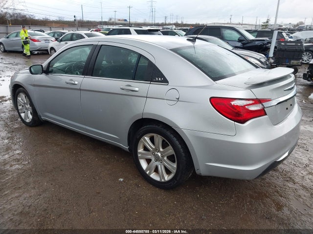 44550785 :رقم المزاد ، 1C3CCBBB9CN301327 vin ، 2012 Chrysler 200 Touring مزاد بيع