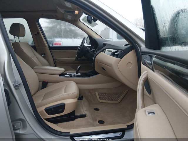 2016 BMW X3 5UXWX9C53G0D75071 Photo 4