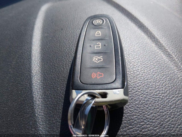 2017 Ford Escape Titanium მანქანა იყიდება აუქციონზე, vin: 1FMCU0J97HUA51932, აუქციონის ნომერი: 44550823