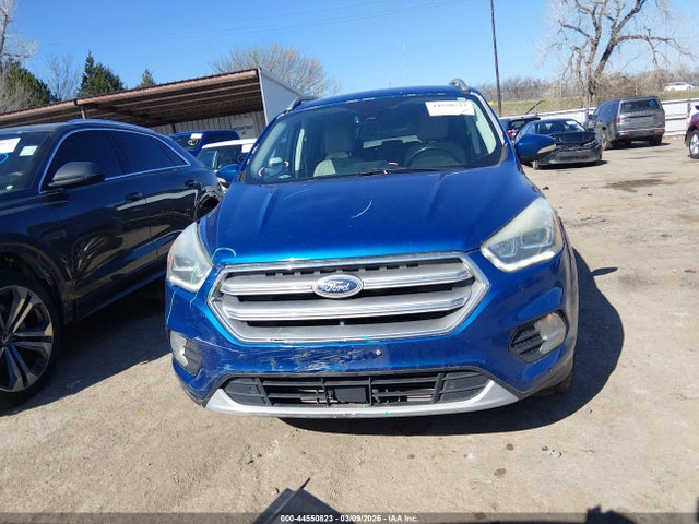 2017 Ford Escape Titanium მანქანა იყიდება აუქციონზე, vin: 1FMCU0J97HUA51932, აუქციონის ნომერი: 44550823