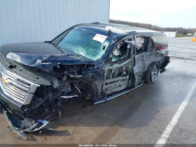 Продаж на аукціоні авто 2016 Chevrolet Suburban Ltz, vin: 1GNSKJKC3GR304775, номер лоту: 44550830