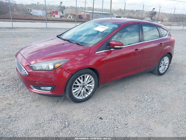 Ford Focus Titanium 2016 1FADP3N28GL345901 Image 2