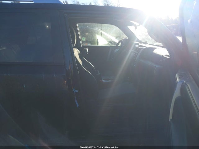 JTEBU5JR8F5253825 Toyota 4RUNNER SR5