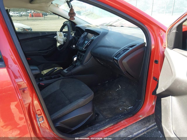 44550888 :رقم المزاد ، 1FAHP3F21CL152676 vin ، 2012 Ford Focus Se مزاد بيع