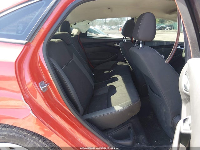44550888 :رقم المزاد ، 1FAHP3F21CL152676 vin ، 2012 Ford Focus Se مزاد بيع
