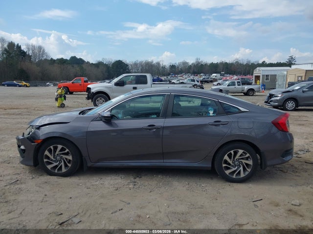 Honda CIVIC EX 2018 19XFC2F72JE017098 Image 14