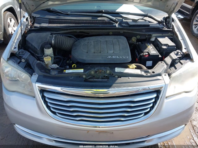 2012 Chrysler Town & Country Touring მანქანა იყიდება აუქციონზე, vin: 2C4RC1BG8CR423255, აუქციონის ნომერი: 44550913