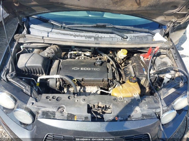 1G1JC5SH2G4184557 Chevrolet Sonic Lt Auto