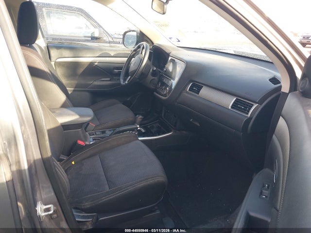 Продаж на аукціоні авто 2017 Mitsubishi Outlander Se, vin: JA4AD3A38HZ041657, номер лоту: 44550946