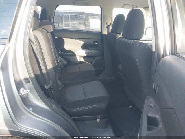 Продаж на аукціоні авто 2017 Mitsubishi Outlander Se, vin: JA4AD3A38HZ041657, номер лоту: 44550946