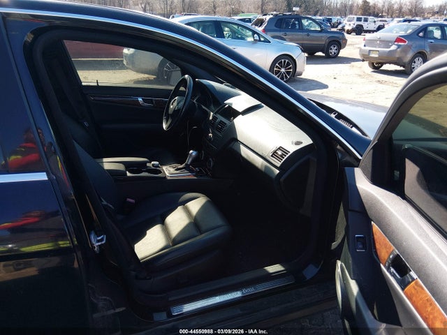 Продажа на аукционе авто 2011 Mercedes-benz C 300 Luxury 4matic/sport 4matic, vin: WDDGF8BB2BR176966, номер лота: 44550988
