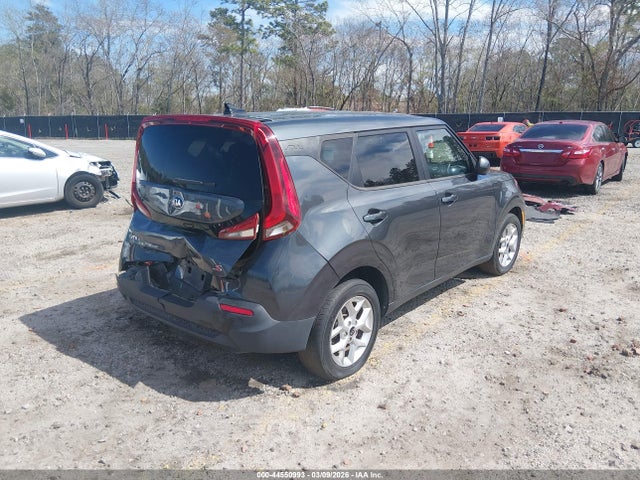 2021 Kia Soul S მანქანა იყიდება აუქციონზე, vin: KNDJ23AU4M7747969, აუქციონის ნომერი: 44550993