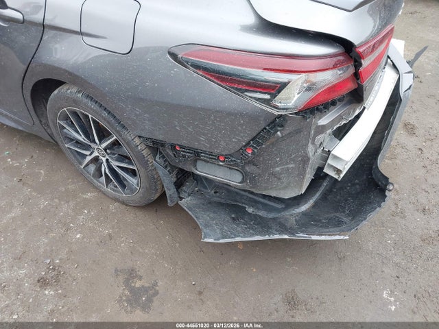4T1G11BK9PU083068 Toyota Camry Se Awd