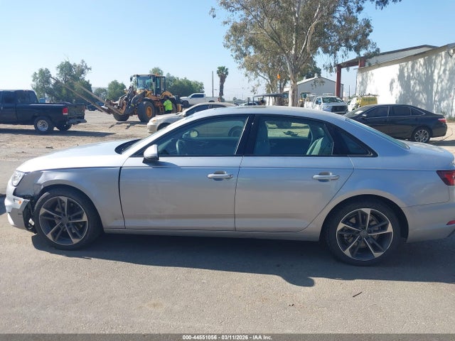Audi A4 40 Komfort 2019 WAUGMAF41KA112836 Image 14