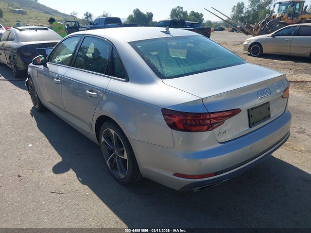 Audi A4 40 Komfort 2019 WAUGMAF41KA112836 Image 3