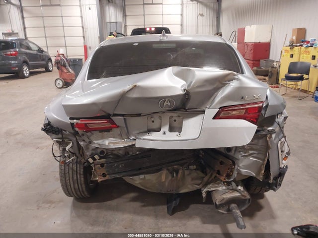 44551080 :رقم المزاد ، 19UDE2F72JA000470 vin ، 2018 Acura Ilx Premium Package/technology Plus Package مزاد بيع