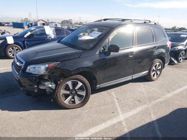 JF2SJAEC4HH809255 Subaru Forester 2.5i Premium