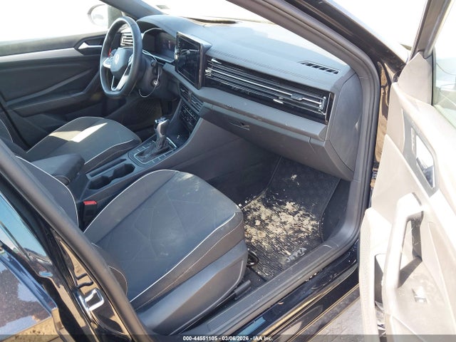 3VWBX7BU2SM017375 Volkswagen Jetta 1.5t Sport
