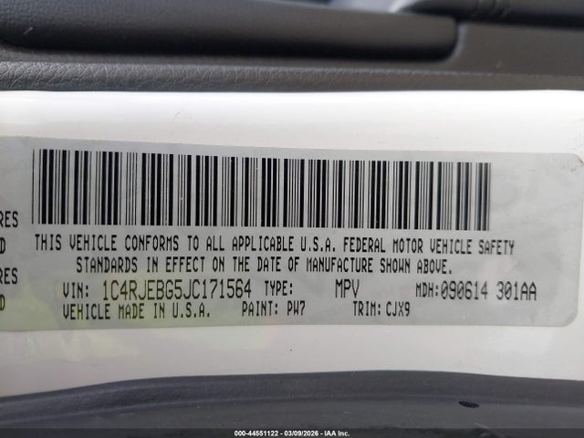 1C4RJEBG5JC171564 Jeep Grand Cherokee Limited 4x2