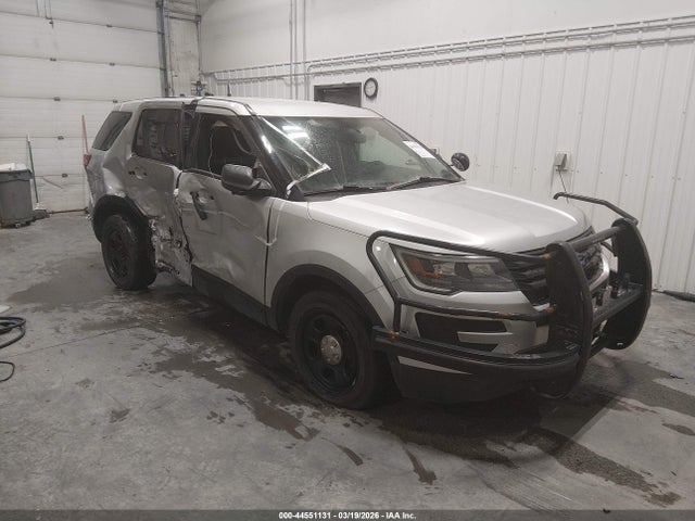 44551131 :رقم المزاد ، 1FM5K8AR2JGC94727 vin ، 2018 Ford Police Interceptor Utility مزاد بيع