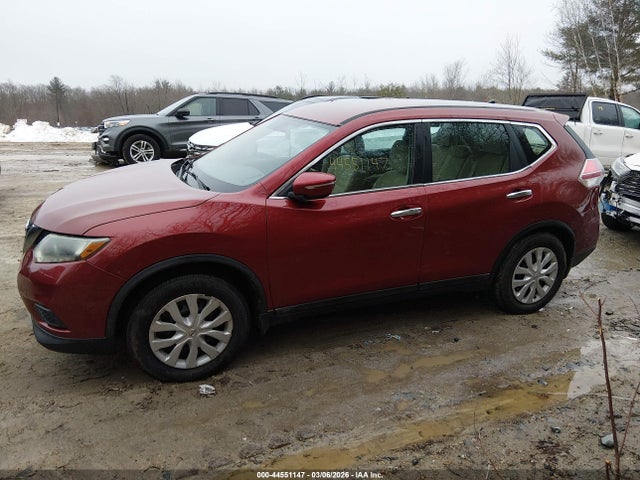 44551147 :رقم المزاد ، 5N1AT2MT2FC787998 vin ، 2015 Nissan Rogue S مزاد بيع
