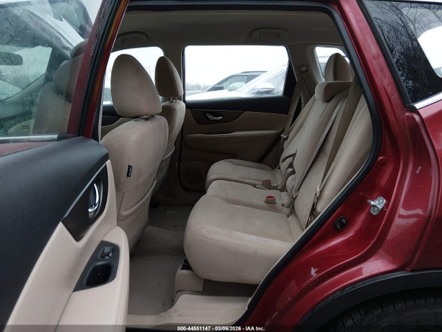 44551147 :رقم المزاد ، 5N1AT2MT2FC787998 vin ، 2015 Nissan Rogue S مزاد بيع