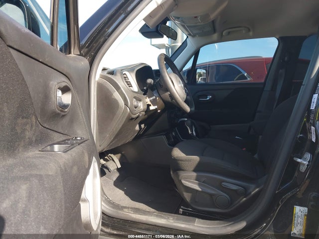 ZACNJABB6LPL88984 Jeep Renegade Latitude Fwd