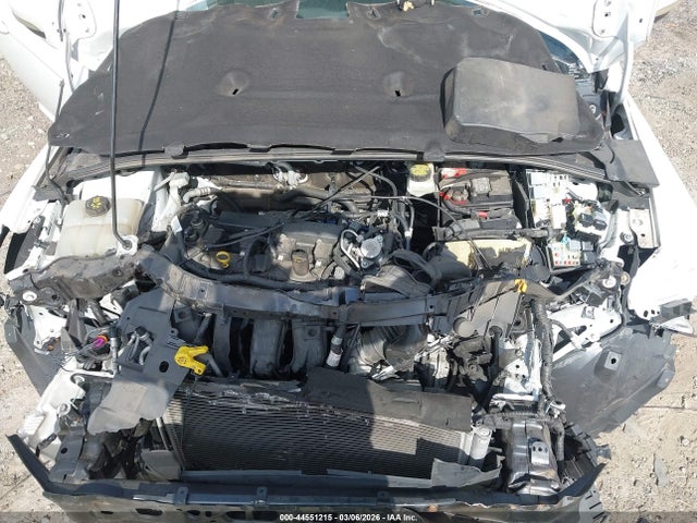1FADP3F28HL316950 Ford FOCUS SE