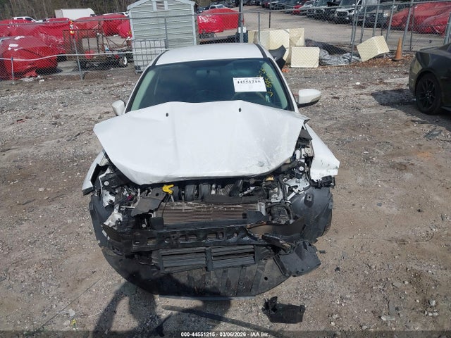 1FADP3F28HL316950 Ford FOCUS SE