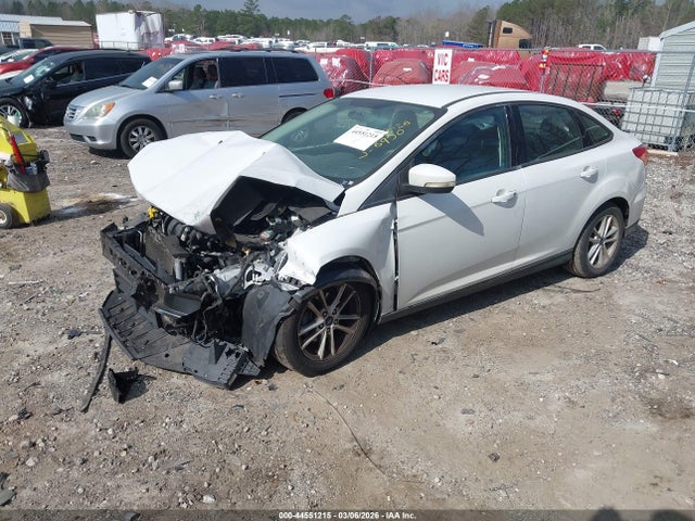 1FADP3F28HL316950 Ford FOCUS SE