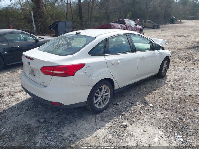 1FADP3F28HL316950 Ford FOCUS SE
