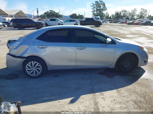 Toyota COROLLA LE 2018 2T1BURHE2JC088896 Image 13