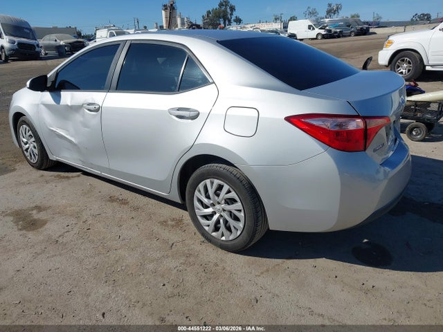 Toyota COROLLA LE 2018 2T1BURHE2JC088896 Image 3