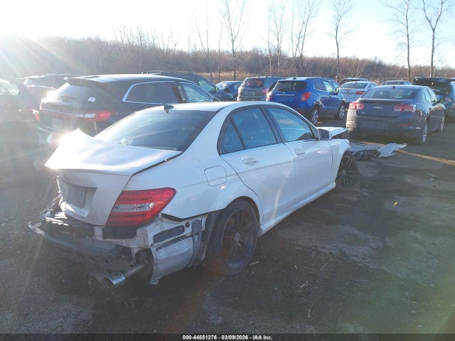 Продаж на аукціоні авто 2014 Mercedes-benz C 300 C 300 Luxury/sport 4matic, vin: WDDGF8AB0ER315661, номер лоту: 44551276