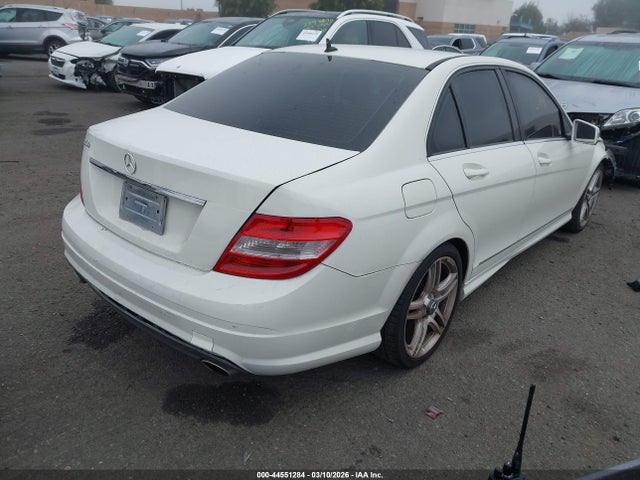 2011 Mercedes-benz C 300 Sport მანქანა იყიდება აუქციონზე, vin: WDDGF5EBXBA511349, აუქციონის ნომერი: 44551284