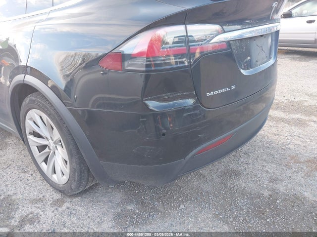 2016 Tesla Model X 60d/70d/75d/90d/p100d მანქანა იყიდება აუქციონზე, vin: 5YJXCBE26GF008241, აუქციონის ნომერი: 44551285