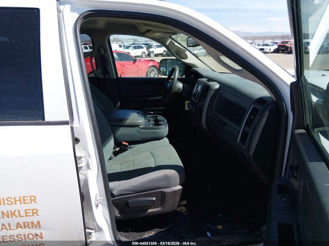 44551305 :رقم المزاد ، 1C6RR7FG3KS640339 vin ، 2019 Ram 1500 Classic Tradesman  4x4 6'4 Box مزاد بيع