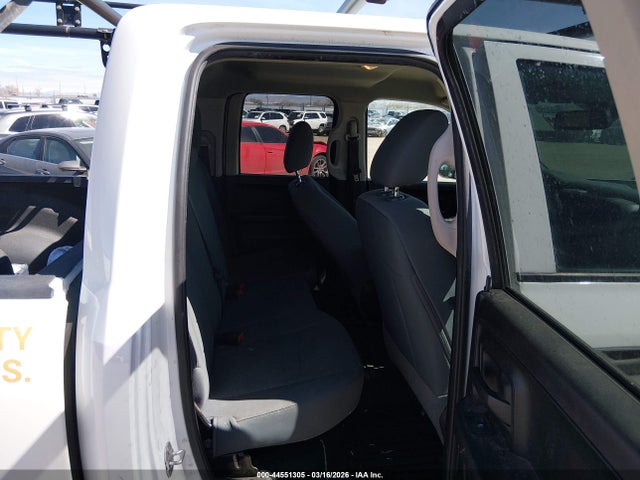 44551305 :رقم المزاد ، 1C6RR7FG3KS640339 vin ، 2019 Ram 1500 Classic Tradesman  4x4 6'4 Box مزاد بيع