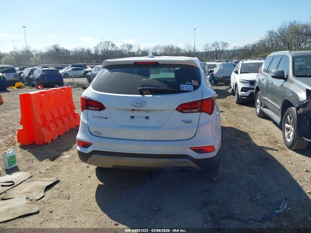 Продажа на аукционе авто 2017 Hyundai Santa Fe Sport 2.4l, vin: 5NMZTDLB8HH033438, номер лота: 44551322